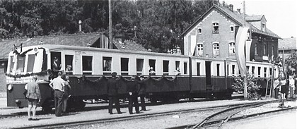 der "Lindwurm" VT 137 600 in Mohorn