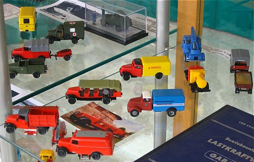 Fahrzeuge der Typen "Granit" und "Garant"