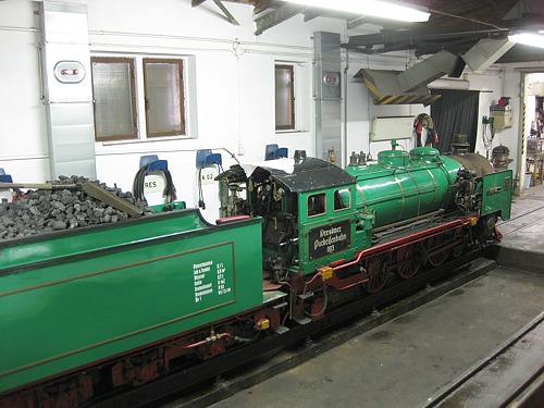 Lok 003 im Lokschuppen