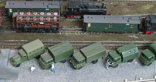 Armeefahrzeuge der Marke ROBUR Armeefahrzeuge der Marke ROBUR