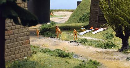 &Uuml;berraschung unter den Eisenbahnbr&uuml;cken