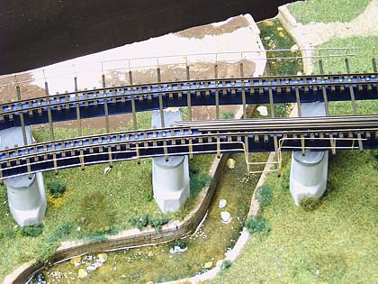 Gleisverlegung auf der Br&uuml;cke