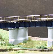 Seitenansicht der Br&uuml;cke