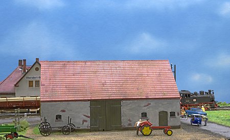 hinter der Scheune