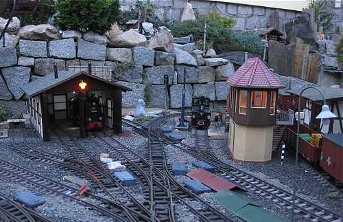 Abenddämmerung am Lokschuppen