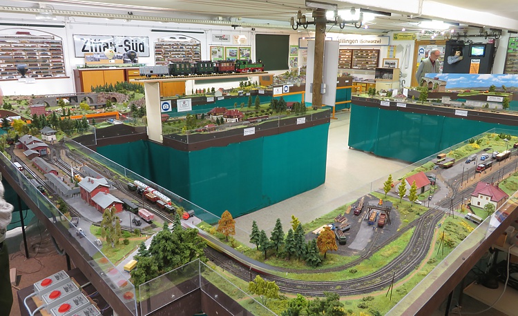 Bahnhof Bertsdorf mit Kurort Jonsdorf