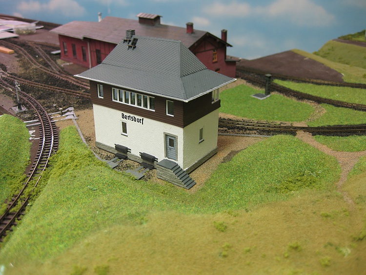 Stellwerk im Bahnhof Bertsdorf