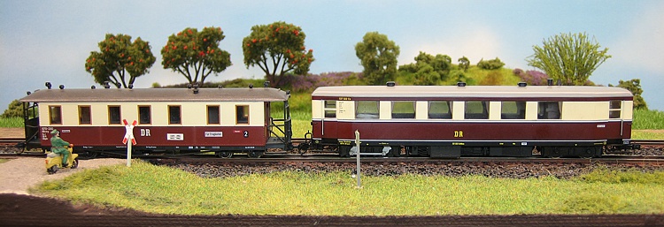 ABV + Vorbeifahrt des Zuges mit VT137 322 ABV + Vorbeifahrt des Zuges mit VT137 322