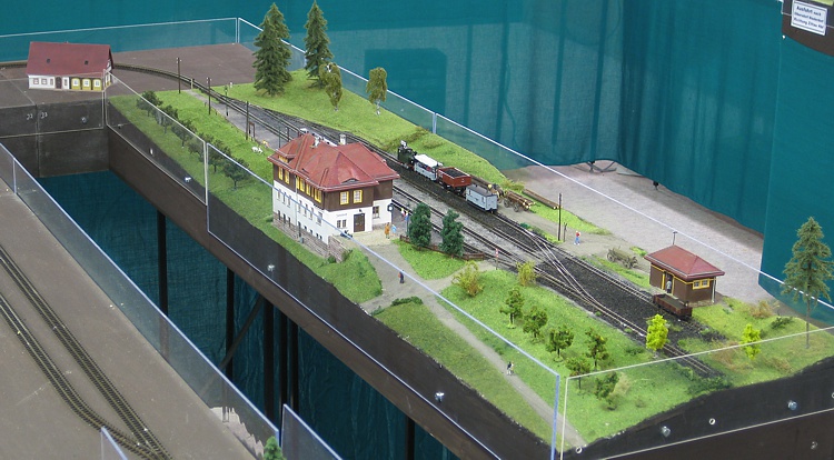 Aufbau vom Bahnhof Kurort Jonsdorf