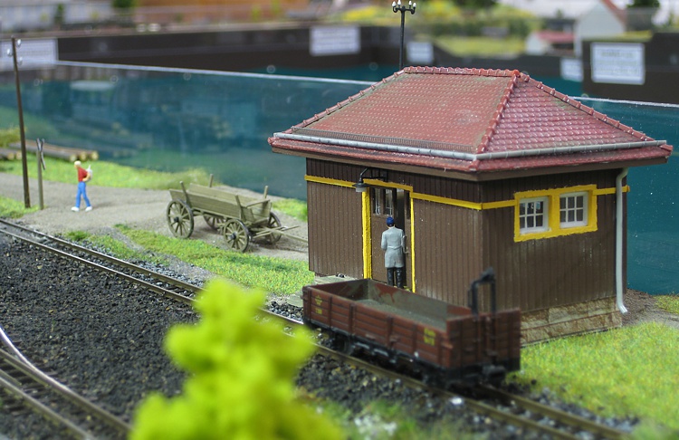 G&uuml;terabfertigung im Bahnhof Jonsdorf