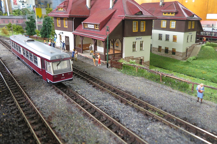 VT137 515 mit Spiegelung