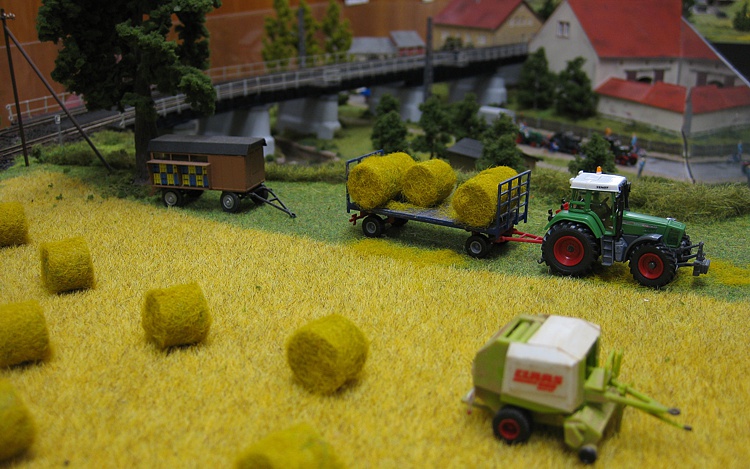 Schlepper der Marke "FENDT" Schlepper der Marke "FENDT"