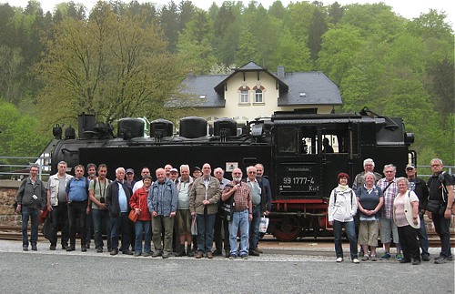 Gruppenbild Version 2 mit Lok 99 1777