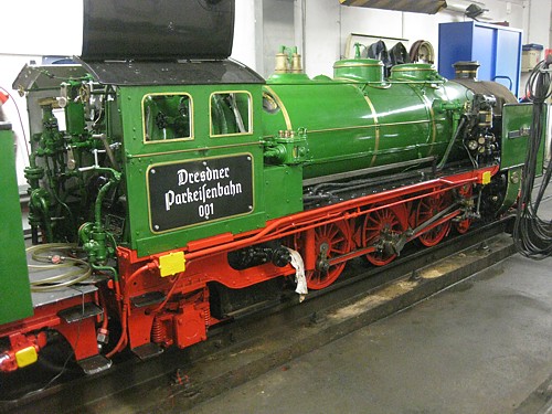 Lok Lisa in der Werkstatt der Parkeisenbahn